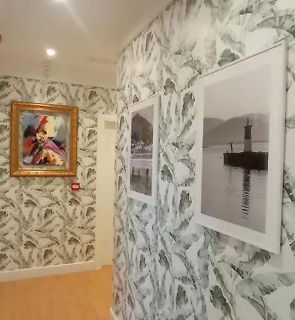 Alojamiento Buciero بيت ضيافة 4*