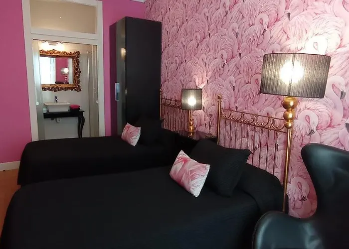 阿罗亚眠托布西罗旅馆